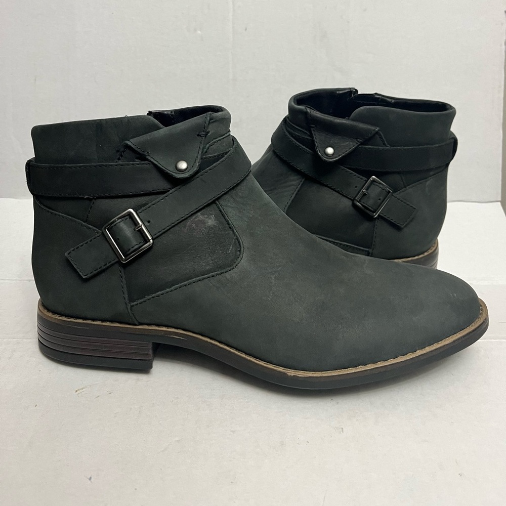 Sz 9.5 CLARKS CAMZIN DIME WOMENS ANKLE LEATHER BOOTS